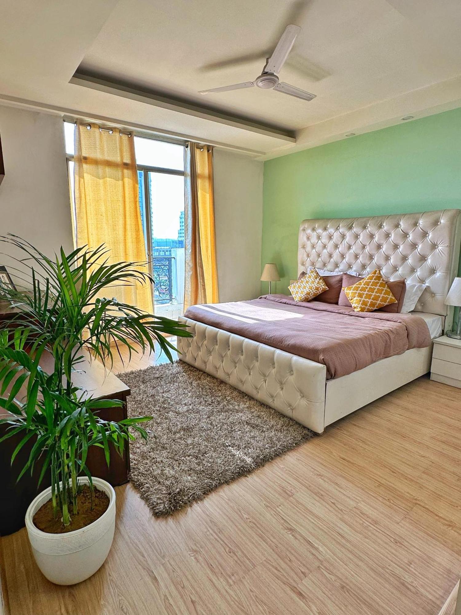 Flamingo Hotel Sector 67 I Studio Rooms I גורגאון מראה חיצוני תמונה