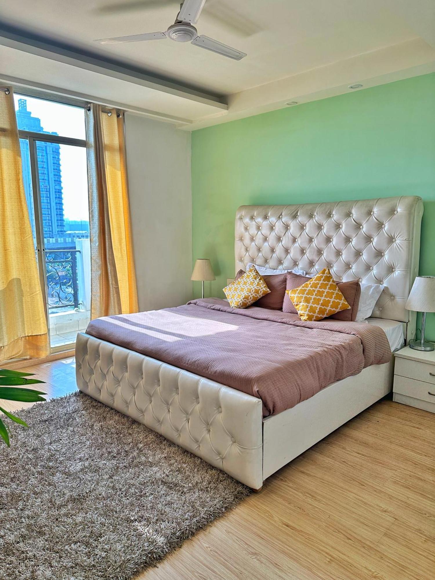 Flamingo Hotel Sector 67 I Studio Rooms I גורגאון מראה חיצוני תמונה
