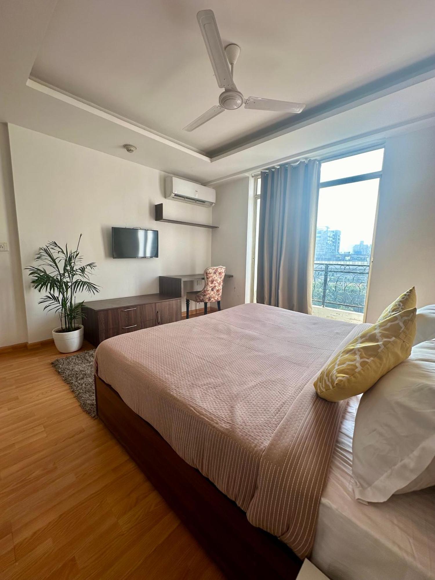 Flamingo Hotel Sector 67 I Studio Rooms I גורגאון מראה חיצוני תמונה