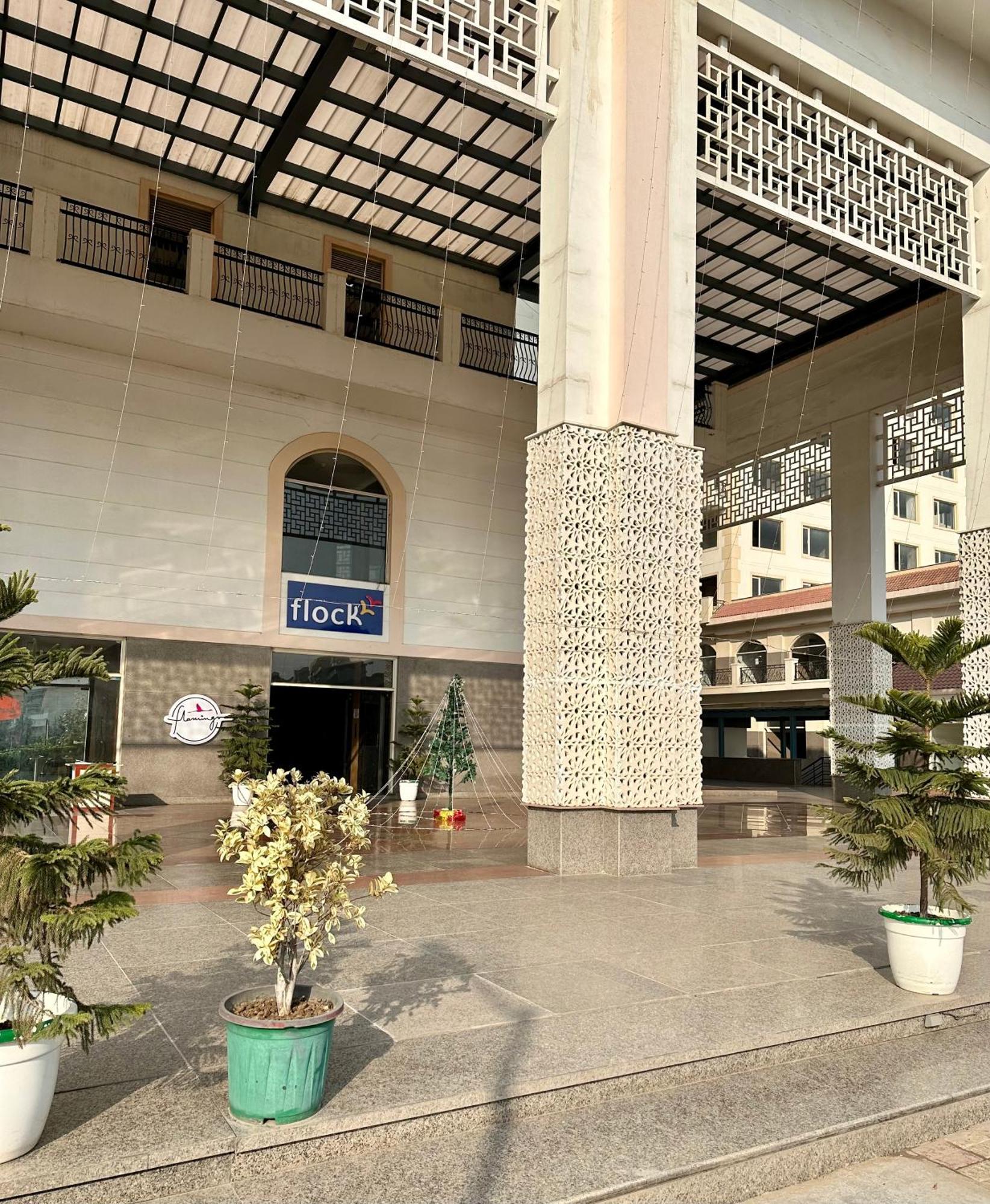Flamingo Hotel Sector 67 I Studio Rooms I גורגאון מראה חיצוני תמונה