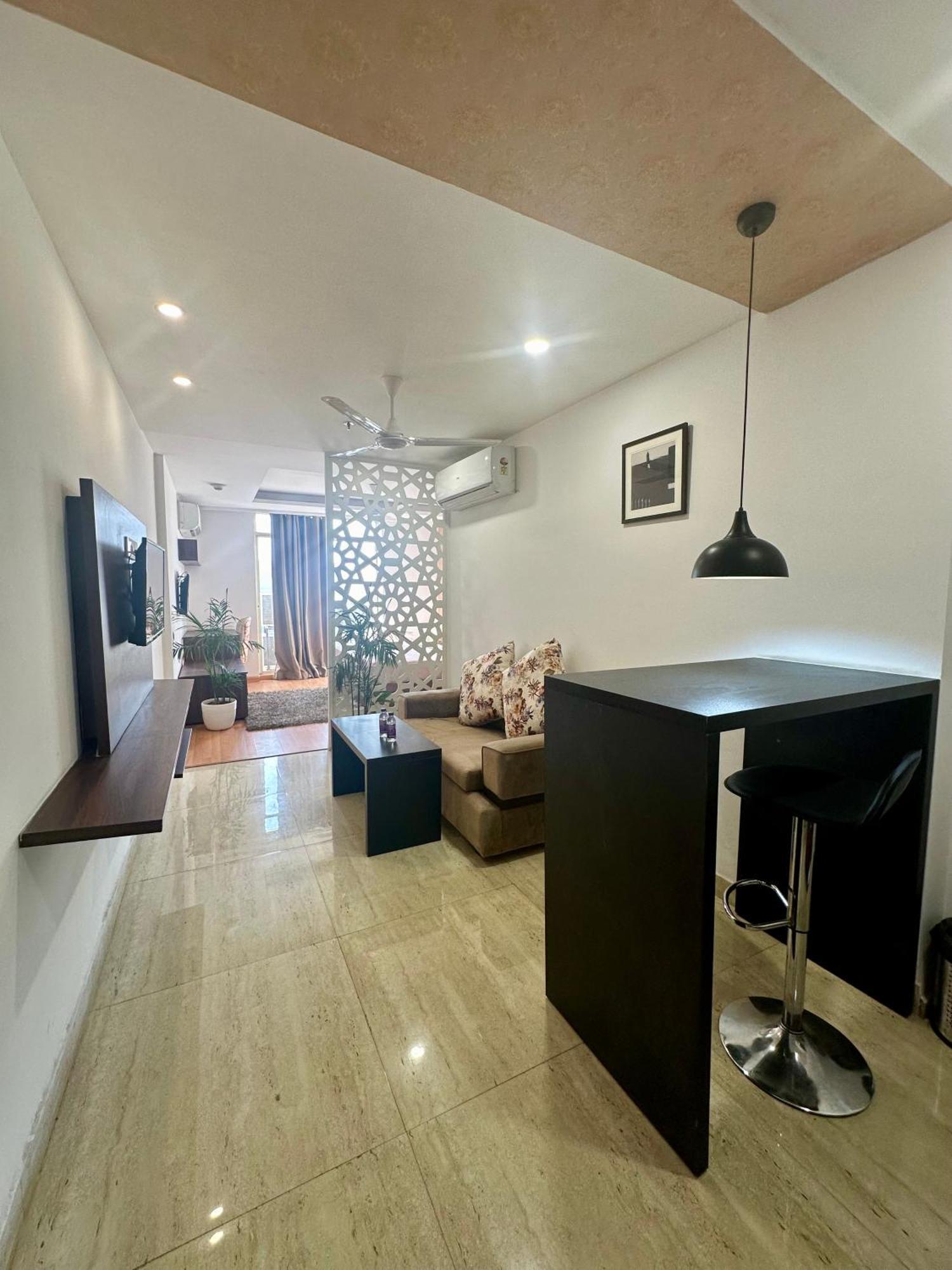 Flamingo Hotel Sector 67 I Studio Rooms I גורגאון מראה חיצוני תמונה