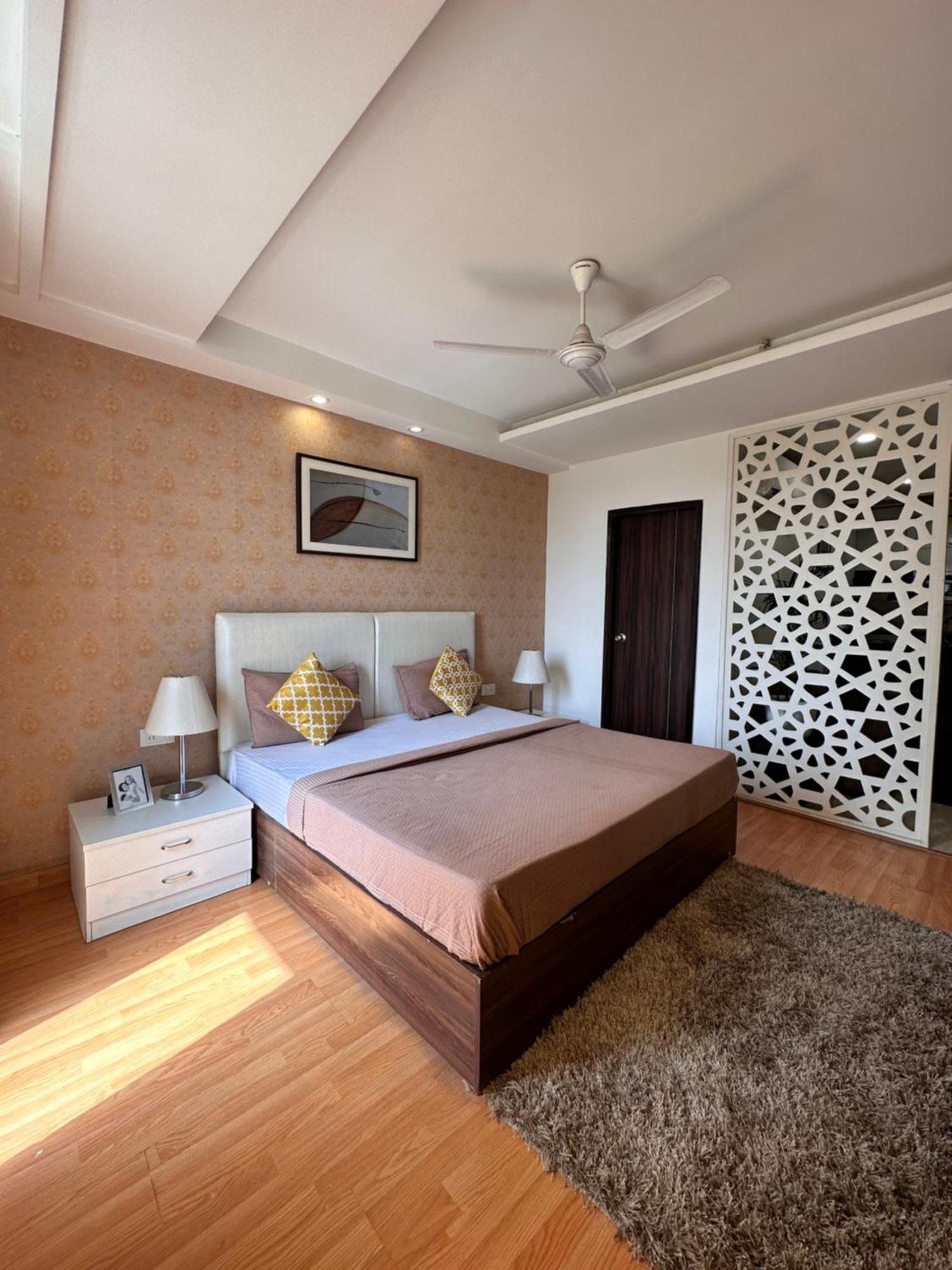 Flamingo Hotel Sector 67 I Studio Rooms I גורגאון מראה חיצוני תמונה